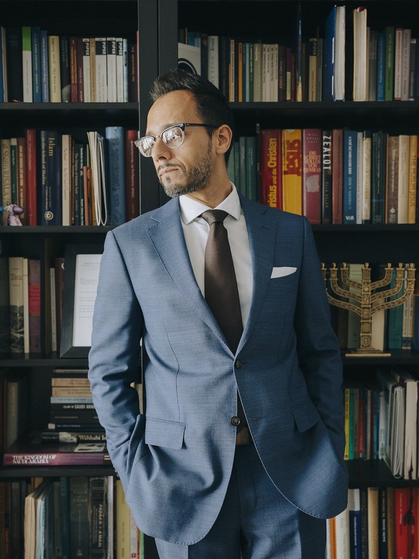 Der 1981 geborene Muhammad Sameer Murtaza ist für die von Hans Küng gegründete Stiftung «Weltethos» tätig. Als wissenschaftlicher Referent für das Bildungswerk Maimonides ist er auch im jüdisch-muslimischen Dialog aktiv.
