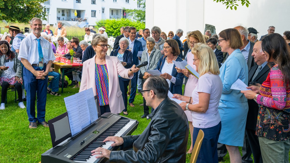 Fröhliches Pfarrreifest